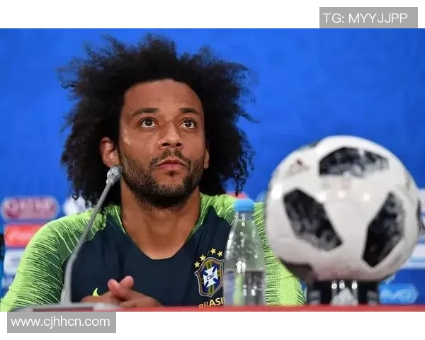 足球球星纷纷剪短发型展现硬朗气质引领赛场清爽新风潮