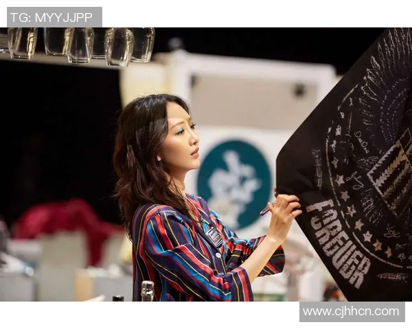 从巅峰到低谷:落寞足球明星的心路历程与挣扎人生 从巅峰到低谷:落寞足球明星的心路历程与挣扎人生