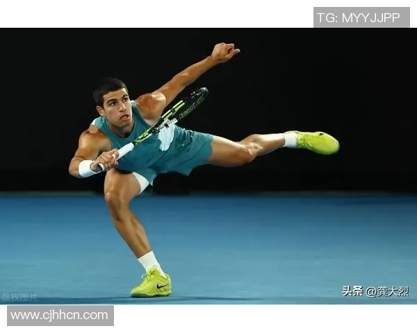 网球巨星与足球天王激烈对决 运动跨界碰撞展现巅峰对抗 网球巨星与足球天王激烈对决 运动跨界碰撞展现巅峰对抗